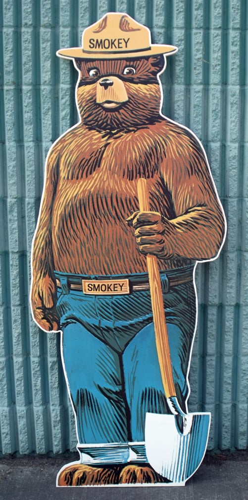 /img/smokie-bear.jpg